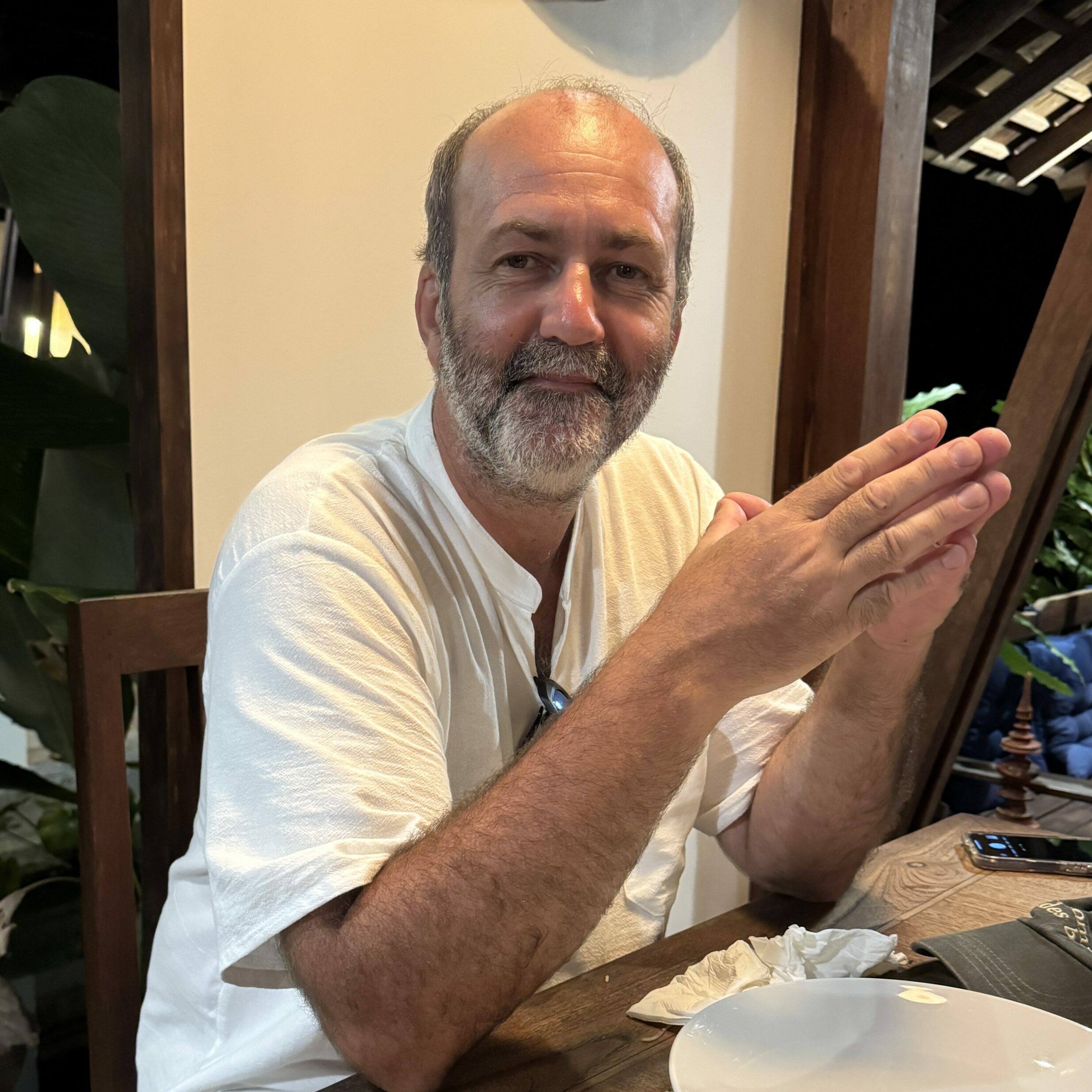 Jean-Pierre Dequaire
Librettiste et éclairagiste
Intervient dans Plume et L'Extraordinaire aventure de Jacques